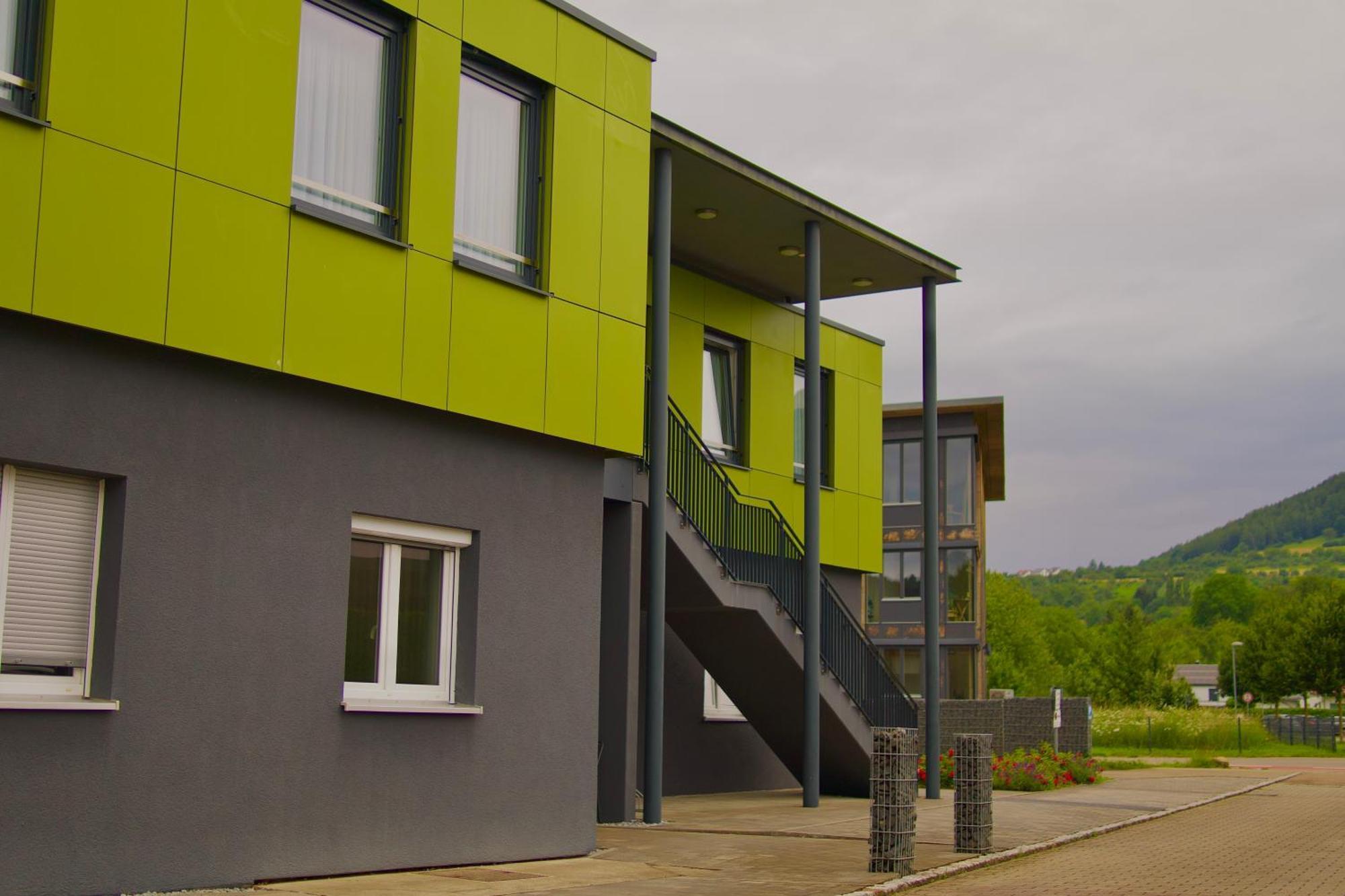 Bed & Breakfast Outlet Hotel Dettingen an der Erms Eksteriør bilde