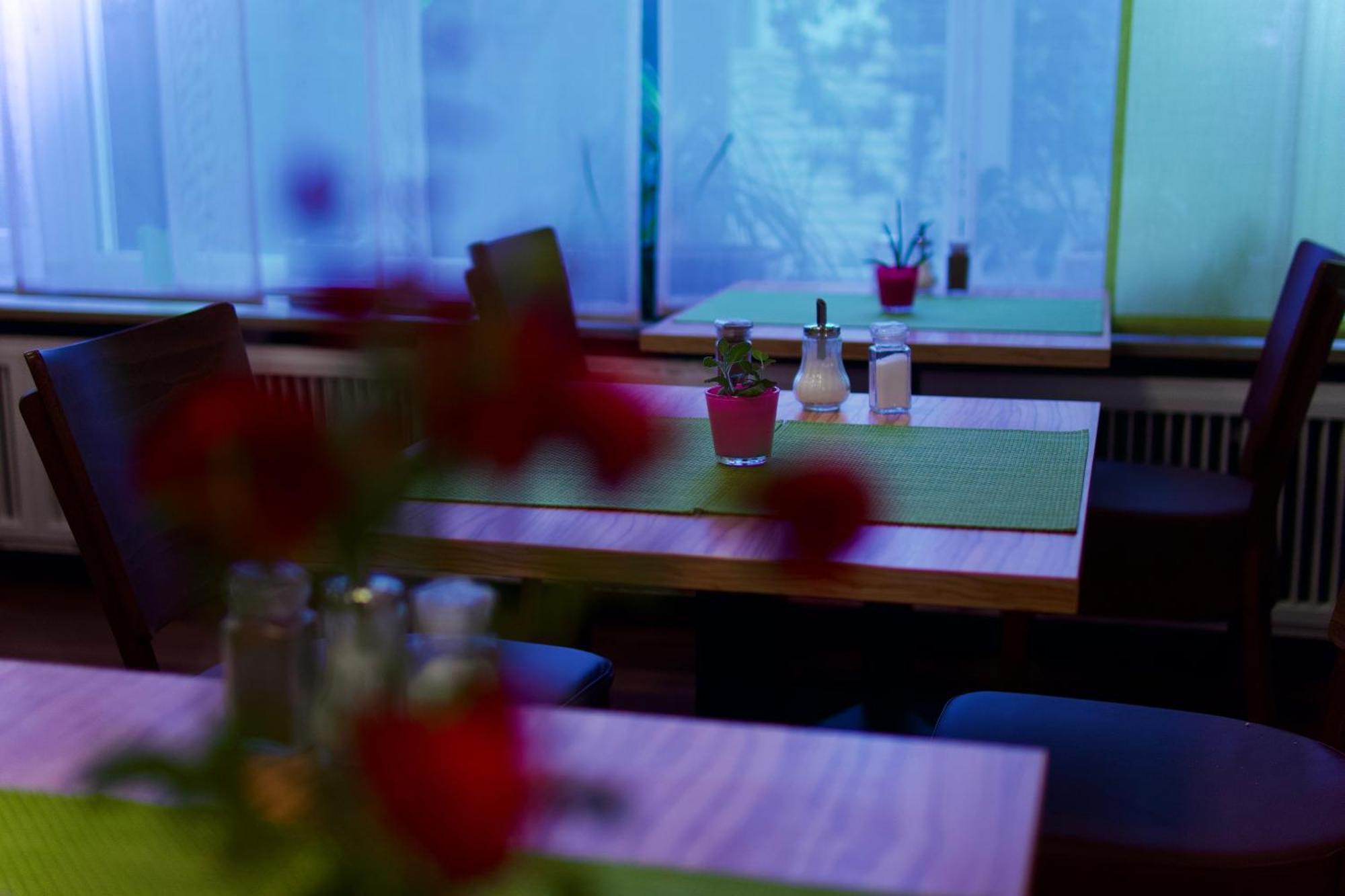 Bed & Breakfast Outlet Hotel Dettingen an der Erms Eksteriør bilde