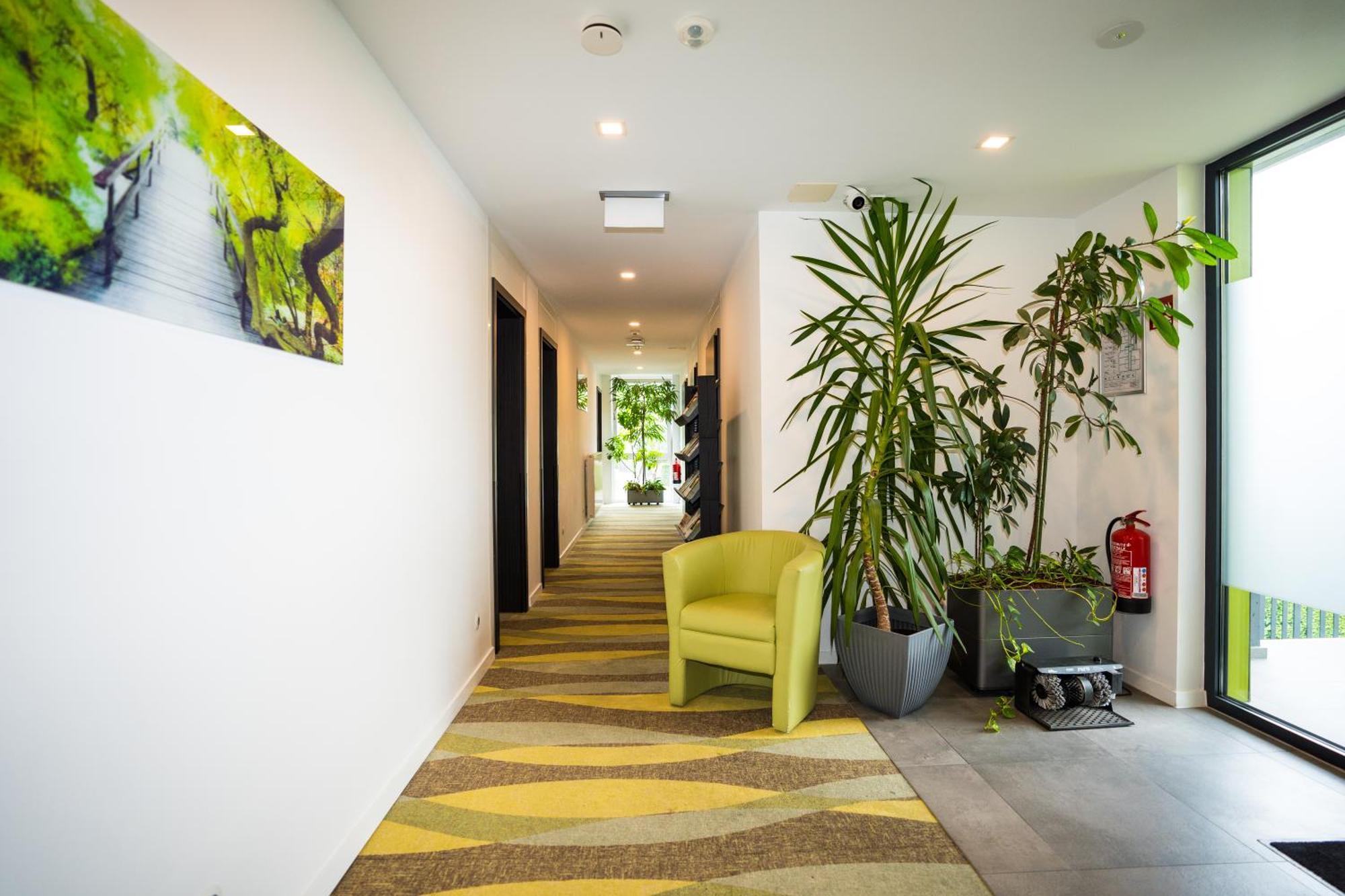 Bed & Breakfast Outlet Hotel Dettingen an der Erms Eksteriør bilde