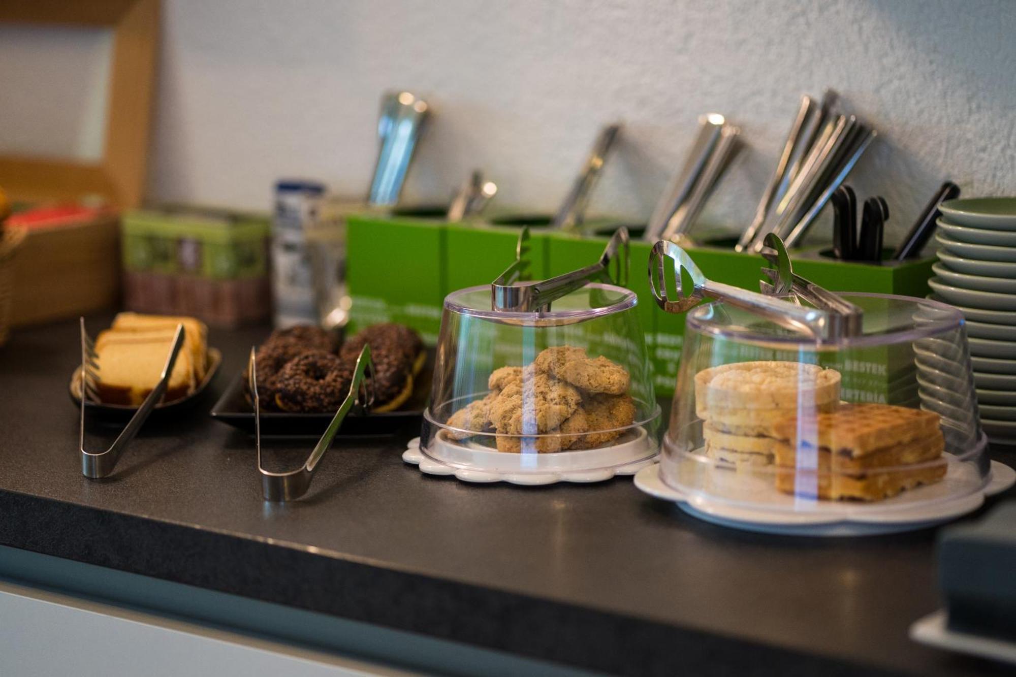 Bed & Breakfast Outlet Hotel Dettingen an der Erms Eksteriør bilde